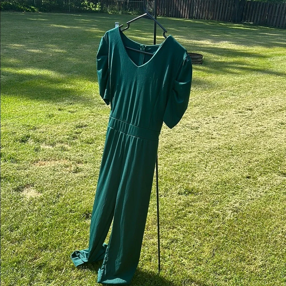 Sleek Green Belted Jumpsuit Women’s Plus Size XXL NWOT - Picture 4 of 9